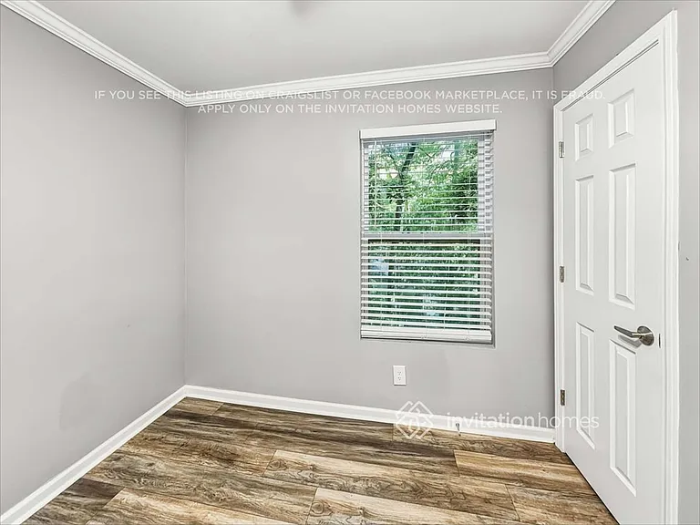 524 Warren Ave — Photo 11