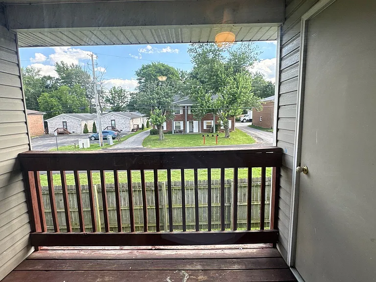 4109 Blue Lick Ct #7 — Photo 3