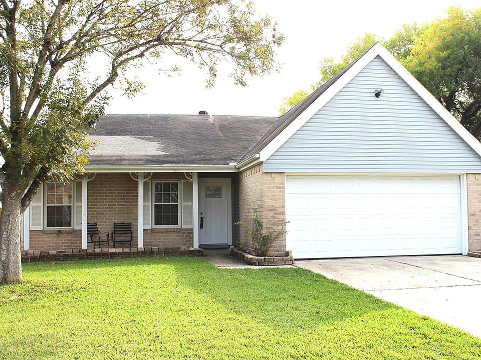 1st image of 805 Willow Creek Dr