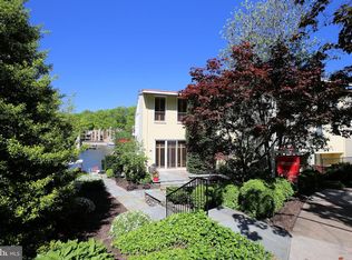 11432 Waterview Cluster, Reston, VA 20190