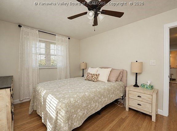 26th image of 51 Quenwood Ln