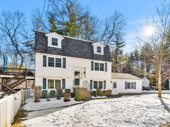8 Satuckett Ln, Billerica, MA 01821