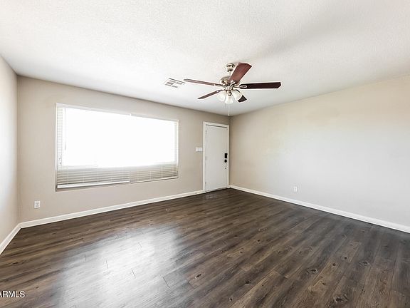 3rd image of 3213 W MARYLAND Avenue