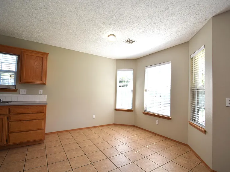 3 Burnett Cir — Photo 4