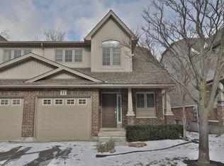 7 Gibson Pl #21, Saint Catharines, ON L2R0A3