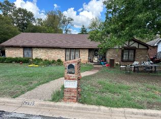 3233 Village Park Dr, Waco, TX 76708