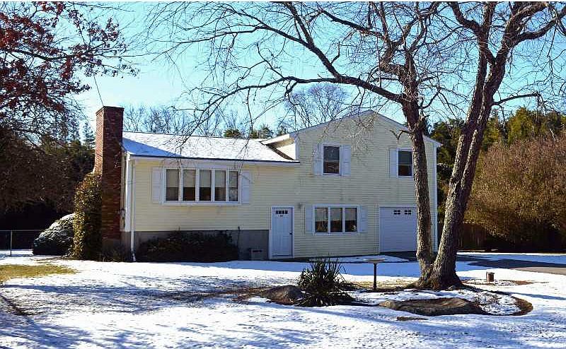1st image of 83 Fairwood Dr