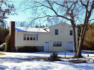 83 Fairwood Dr, Tiverton, RI 02878