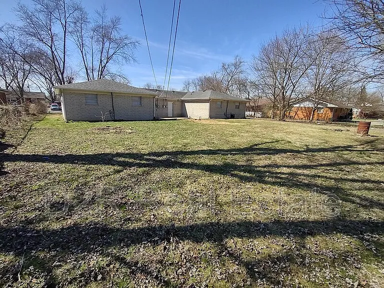 7819 Southfield Dr — Photo 3