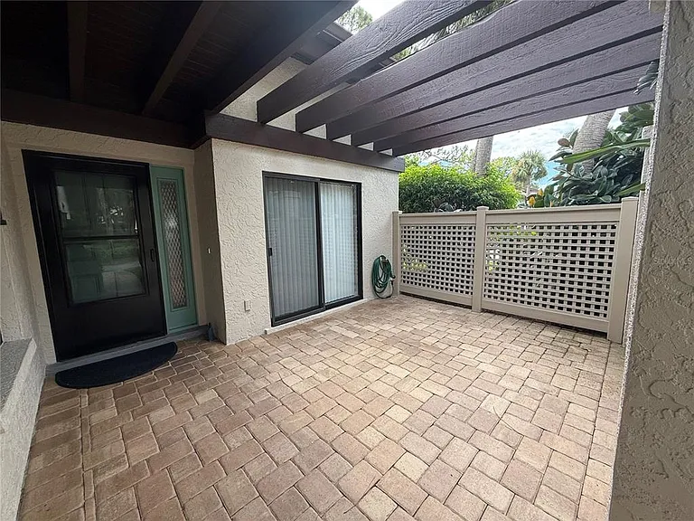 3102 Windrush Bourne #4 — Photo 2