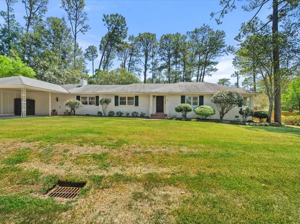 2010 Ridgeway Ln, Hattiesburg, MS 39401