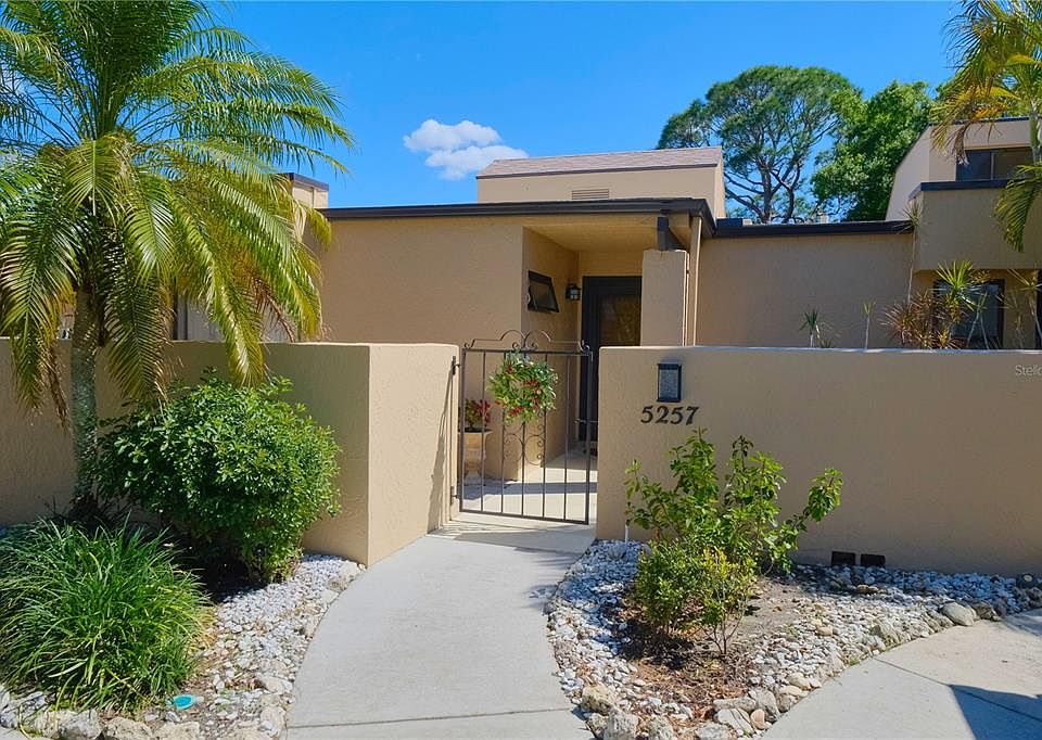 1st image of 5257 Myrtle Wood