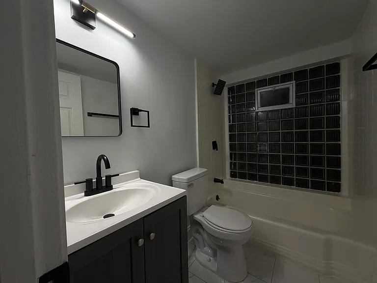 1617 Pelham Pl #1 — Photo 10