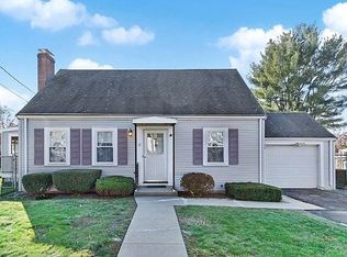 17 Tennyson Rd, Waltham, MA 02453