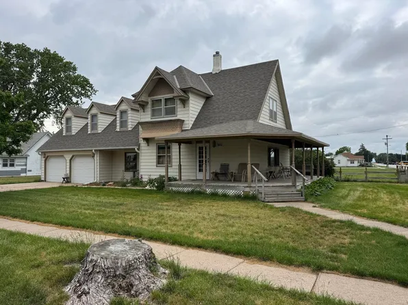 303 W Mariel St, Bladen, NE 68928
