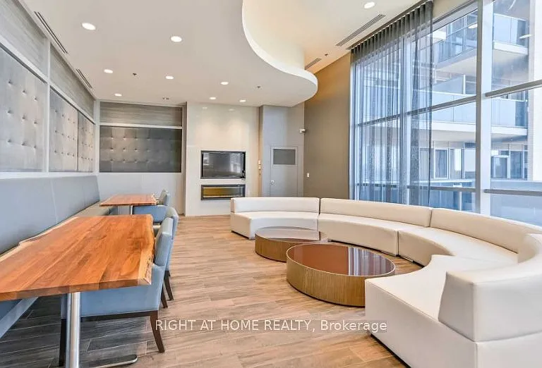 2087 Fairview St #905 — Photo 31