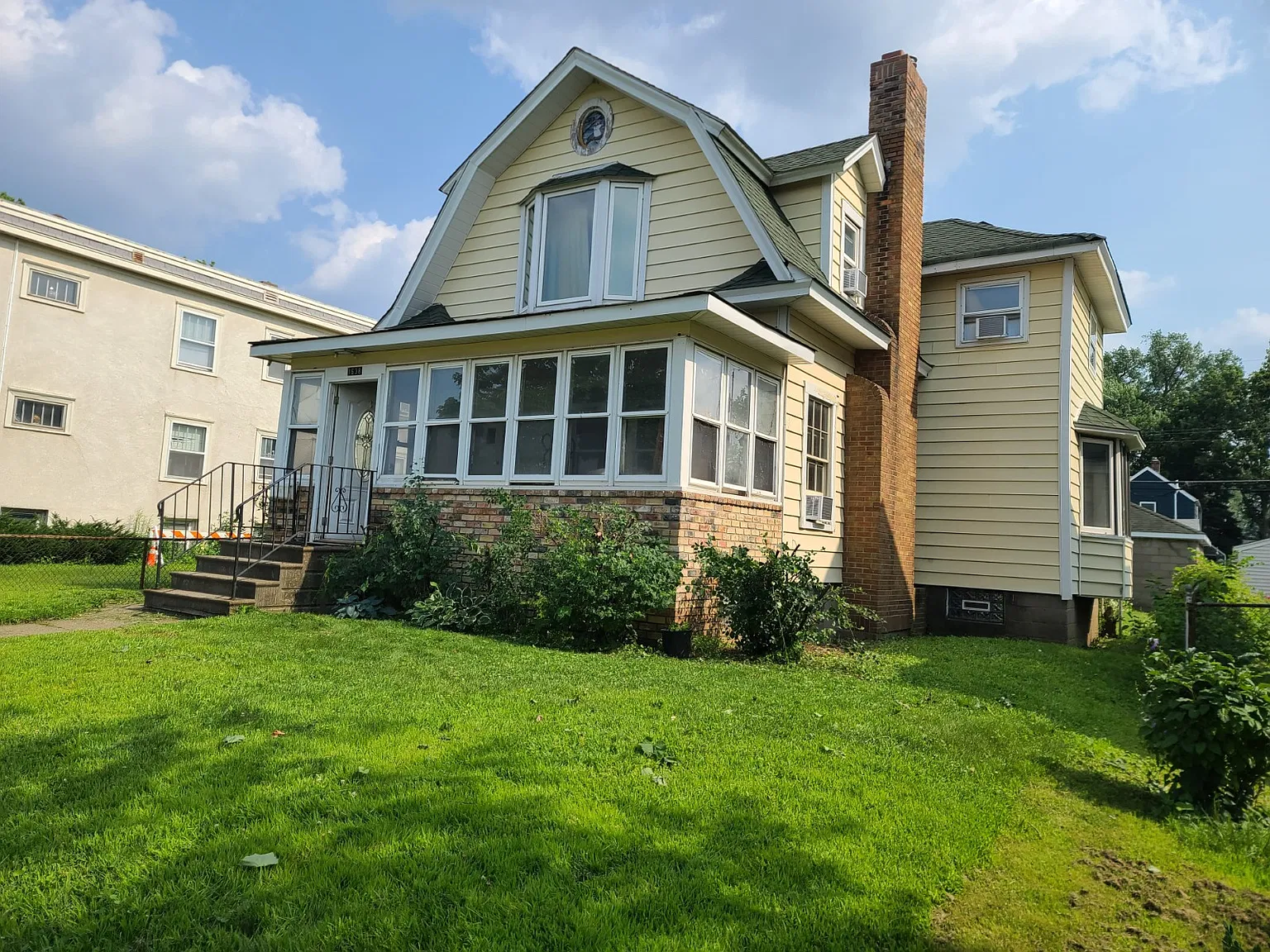 Concordia Ave, Saint Paul — Photo 1