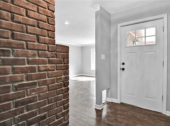 2nd image of 2500 N 59th St
