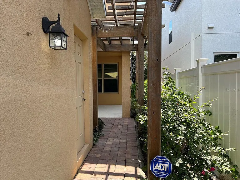 6526 Golden Dewdrop Trl — Photo 7