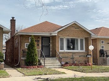 2nd image of 9039 S Phillips Ave