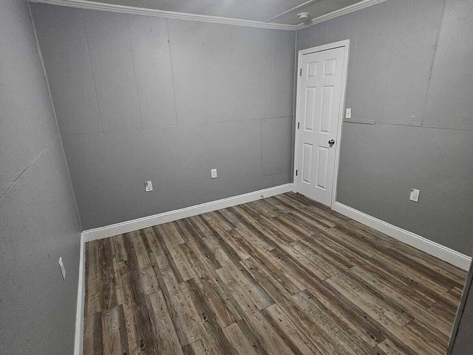 1st image of 222 E Nettleton Ave #3