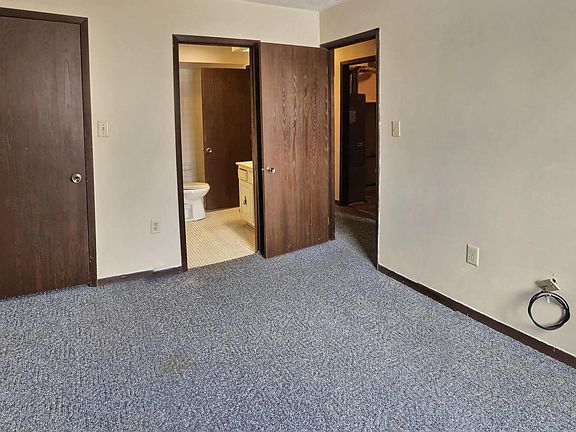 5th image of 2957 Thames Ln
