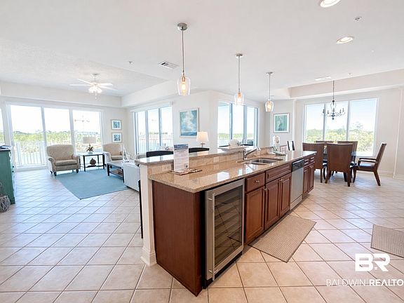 3rd image of 4851 Wharf Pkwy APT 401
