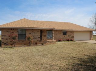 1801 Sunset Ln, Marlow, OK 73055