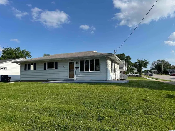 1700 Washington St, Quincy, IL 62301