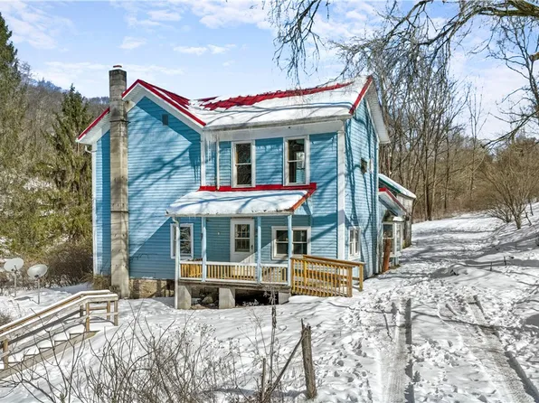 1335 Bristoria Rd, Holbrook, PA 15341