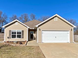 977 SE 380th Rd, Knob Noster, MO 65336