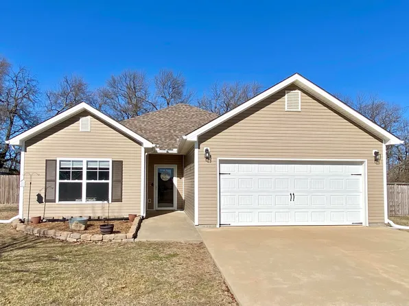 977 SE 380th Rd, Knob Noster, MO 65336