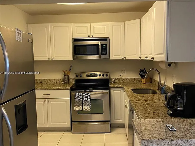 3725 S Ocean Dr #419 — Photo 6