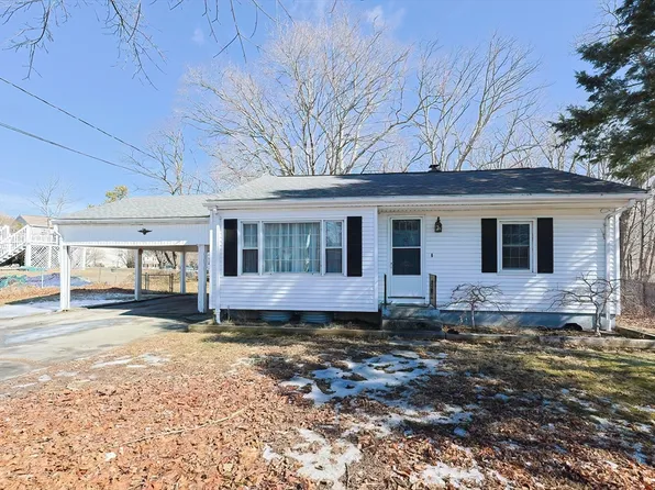 9 Wilbur St, Blackstone, MA 01504