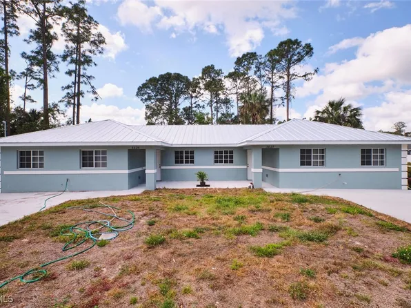 3825 Hollycrest St, Fort Myers, FL 33905
