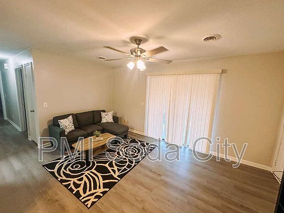 2nd image of 105 Thornwell Ct #G