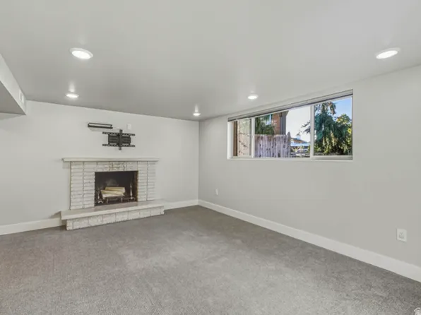 2036 E Highland View Cir, Salt Lake City, UT 84109