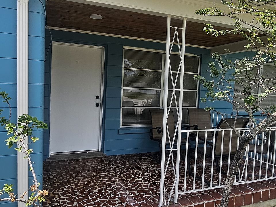 1st image of 900 Delaware Ave #1