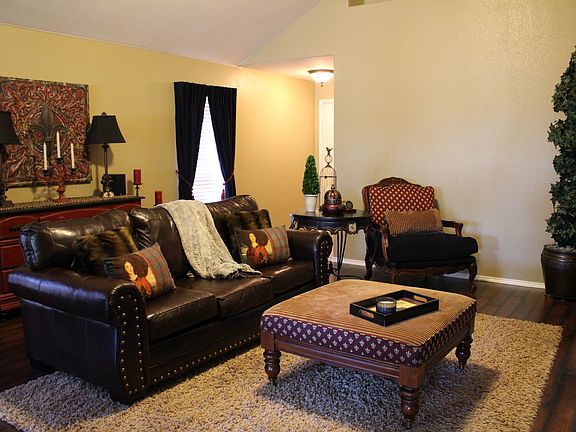 4th image of 5700 Parkview Hills Ln