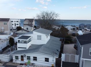 1712 Binnacle Rd, Forked River, NJ 08731