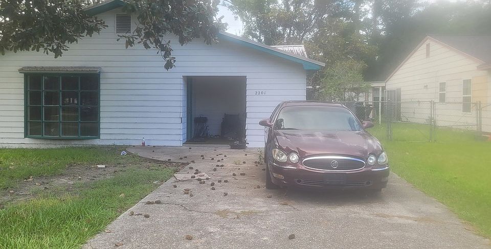 1st image of 2201 Eastover Dr
