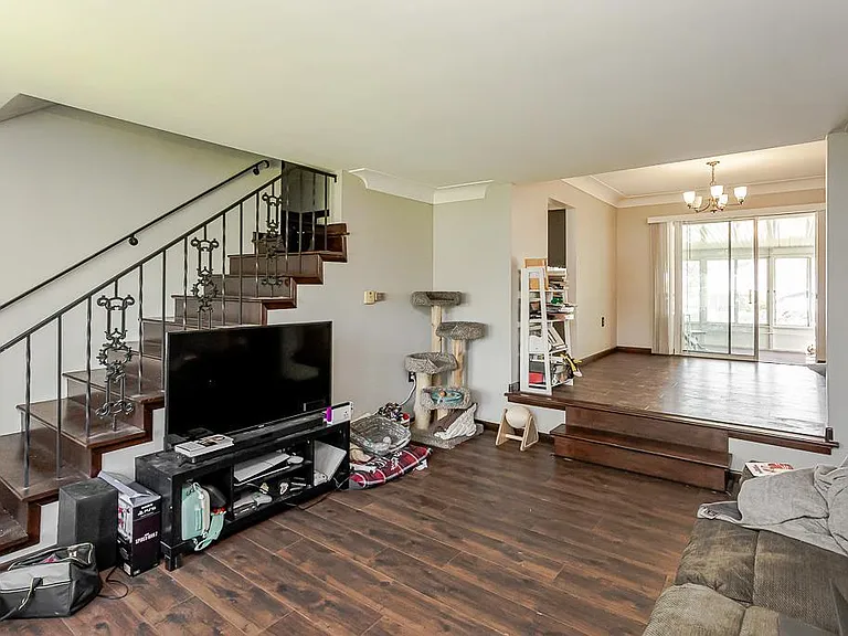 6125 Seaman Rd — Photo 10