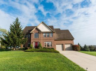 3823 Kelsey Ct, Lewis Center, OH 43035