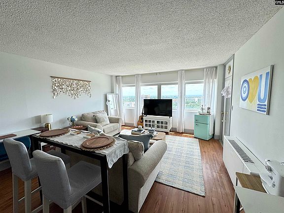 2nd image of 1520 Senate St #168