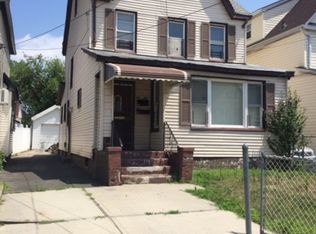 11321 207th St, Queens Village, NY 11429