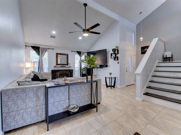 9314 Westwood Village Dr #24, Houston, TX 77036