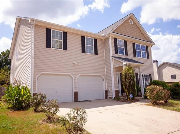 37 Lanier Ct, Hiram, GA 30141