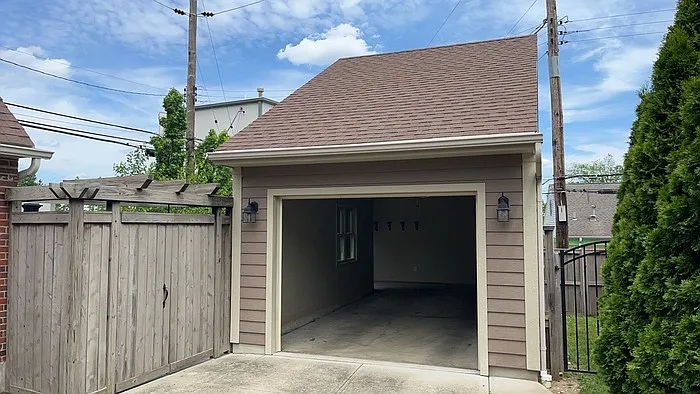 2400 Hillview Ave — Photo 38