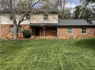 307 Shadowlawn Dr, Jamestown, NC 27282