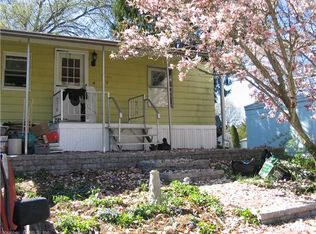 5 Sunshine Ter, North Grosvenordale, CT 06255